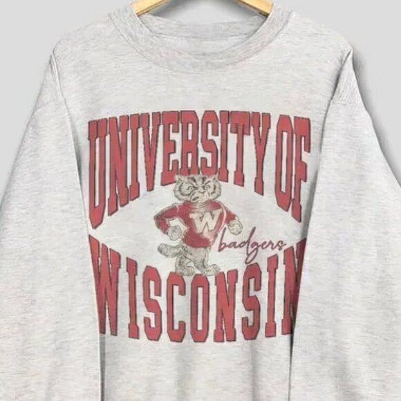 Vintage 90s Wisconsin Badgers Football Sweatshirt University of Wisconsin Shirt - Picture 2 of 4